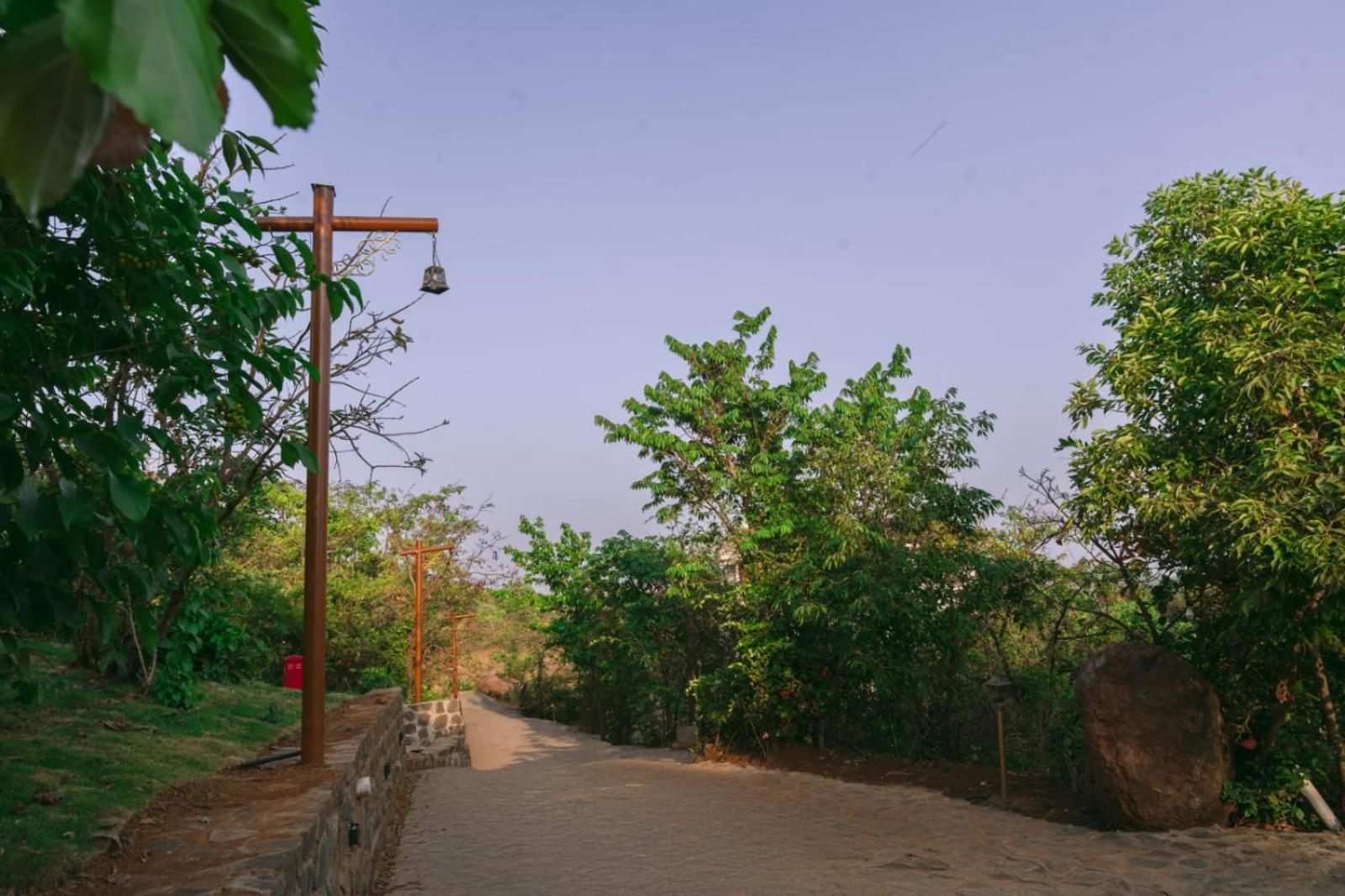 Eshi Resorts And Restaurant - Bhimashankars Jungle Luxury Resort Taleghar Εξωτερικό φωτογραφία